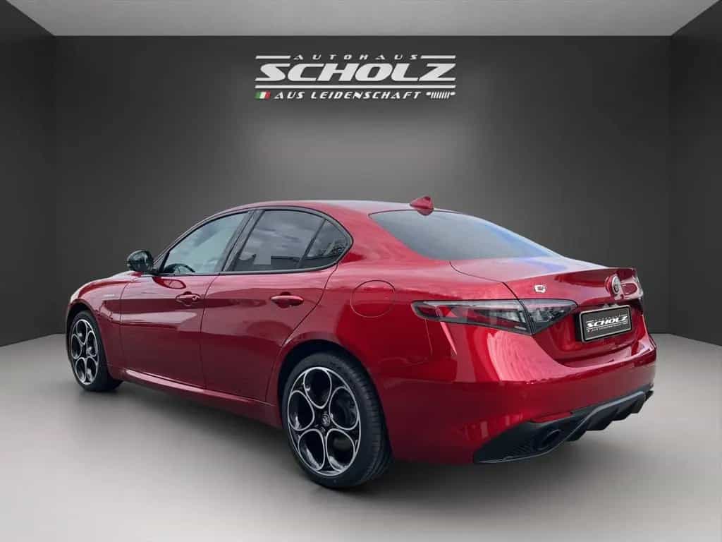 Alfa Romeo Giulia MY23 Veloce *LED*SHZ*KAMERA*DAB* 05/2023-photo-5