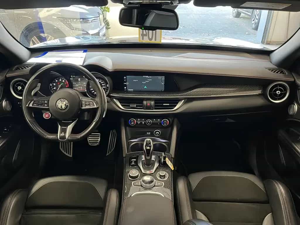 Alfa Romeo Stelvio Quadrifoglio Pano*Memory*R-Cam*AWD*1Hand 08/2020-photo-11