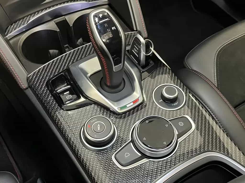 Alfa Romeo Stelvio Quadrifoglio Pano*Memory*R-Cam*AWD*1Hand 08/2020-photo-22