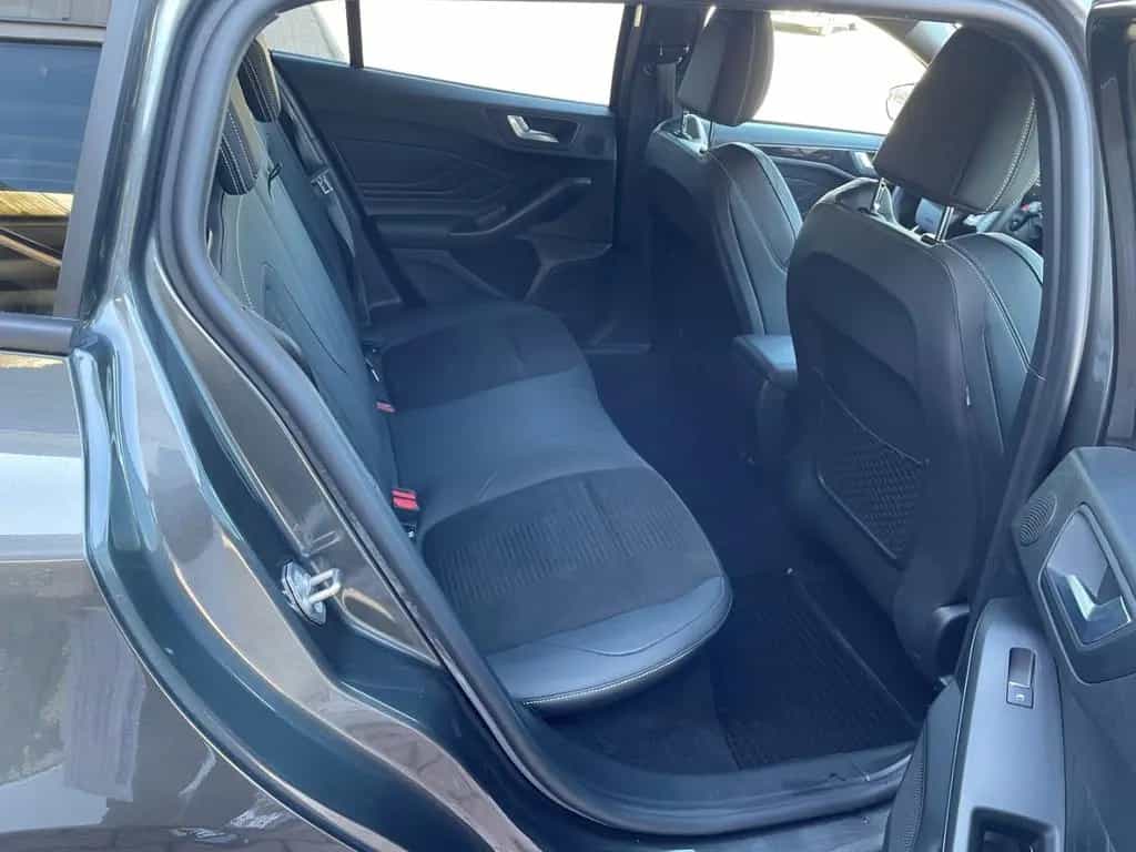 Ford Focus ST Turnier+NAV+DAB+B&O+PDC+LED+SHZ+RFK+LMF 12/2019-photo-19