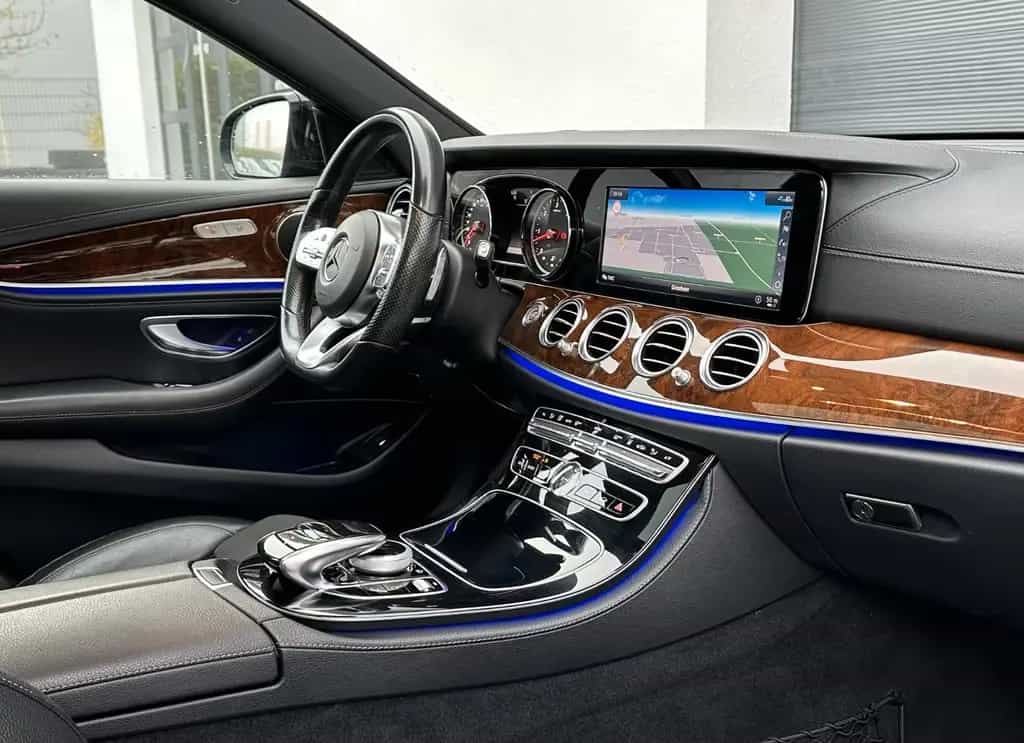 Mercedes-Benz E-Class d 4Matic*9G*AMG-LINE*COMAND*360°AHK*S-DACH 12/2018-photo-13