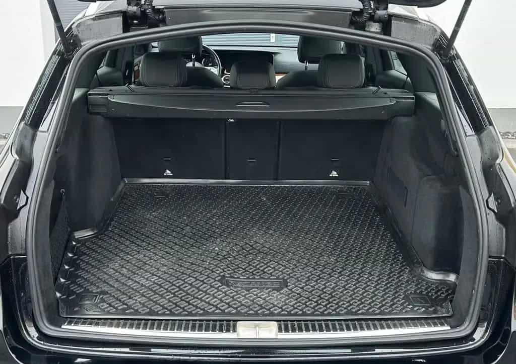 Mercedes-Benz E-Class d 4Matic*9G*AMG-LINE*COMAND*360°AHK*S-DACH 12/2018-photo-19