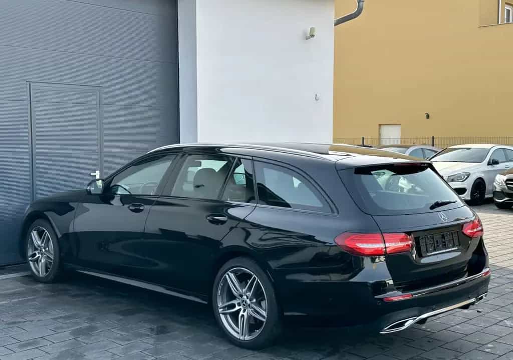 Mercedes-Benz E-Class d 4Matic*9G*AMG-LINE*COMAND*360°AHK*S-DACH 12/2018-photo-20