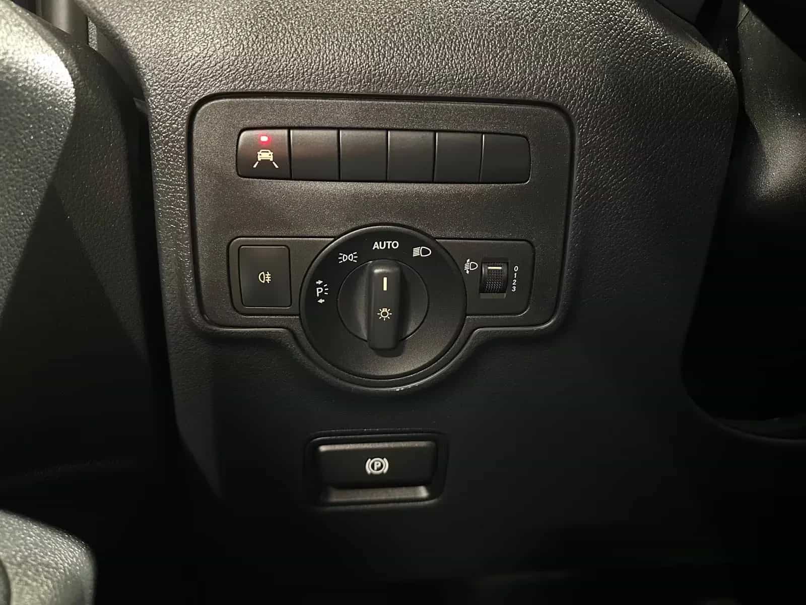 Mercedes-Benz Vito 08/2017-photo-26