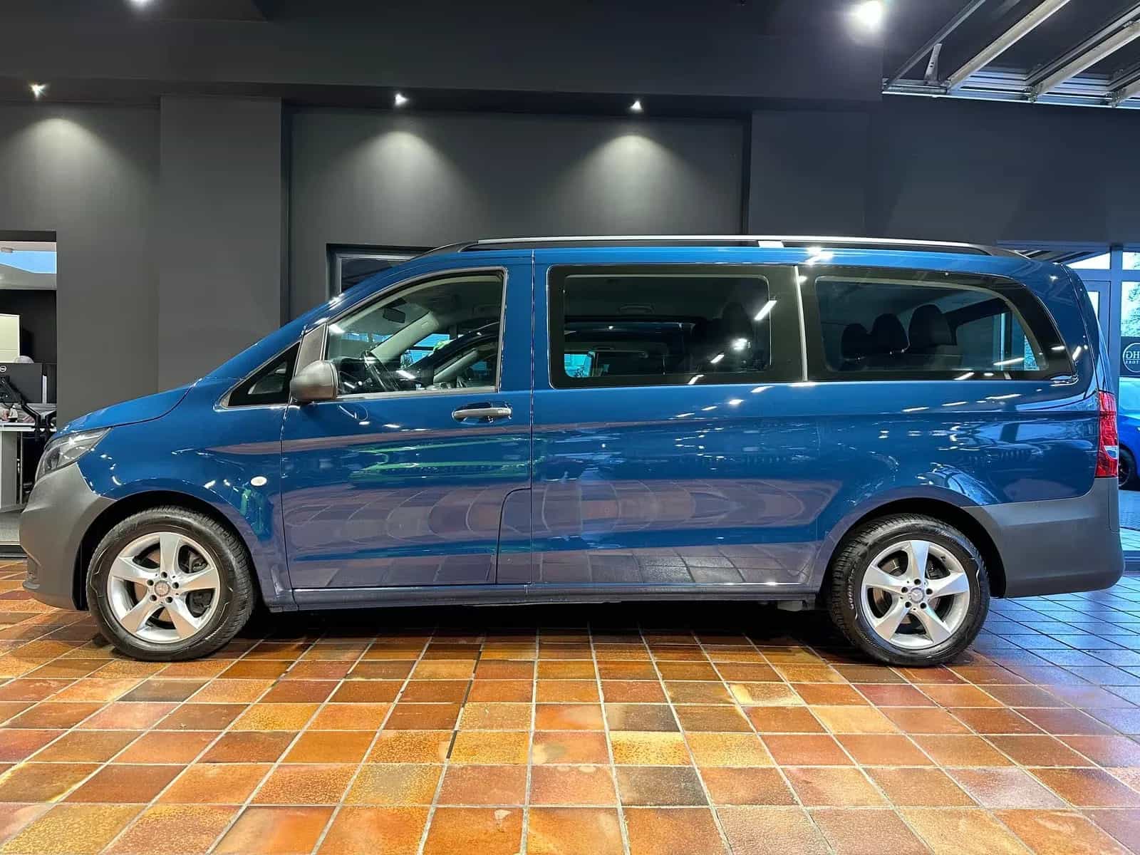 Mercedes-Benz Vito 08/2017-photo-3