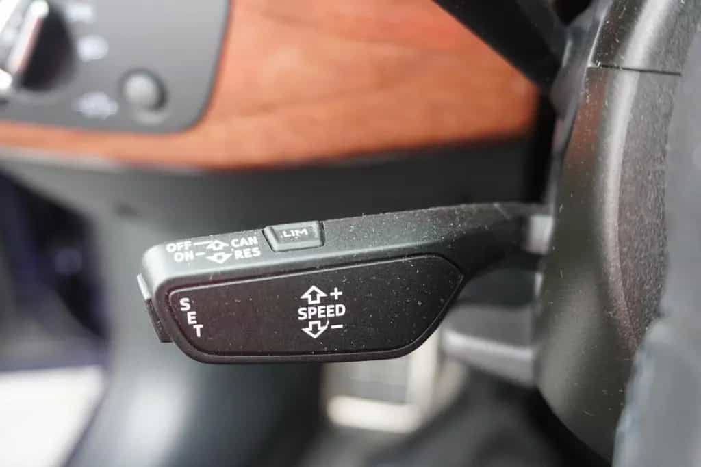 Audi A4 45 TFSI Avant quattro LED Navi Panorama 05/2021-photo-18