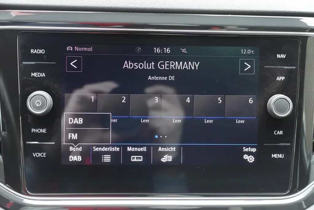 Volkswagen T-Roc 2.0 Sport 4Motion LED Navi Sitzheizung ACC 06/2018-photo-20