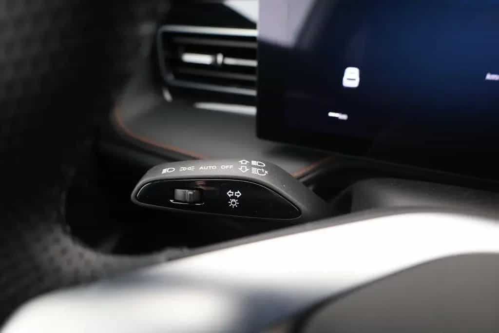MG HS 1.5 T-GDI Luxury LED Navi 360° Sitzheizung 08/2025-photo-16