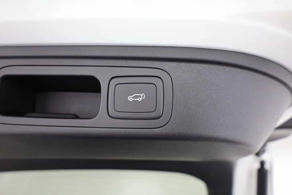 MG HS 1.5 T-GDI Luxury LED Navi 360° Sitzheizung 08/2025-photo-24