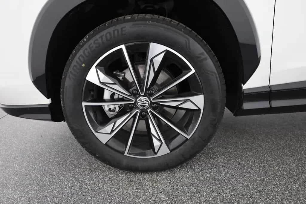 MG HS 1.5 T-GDI Luxury LED Navi 360° Sitzheizung 08/2025-photo-27