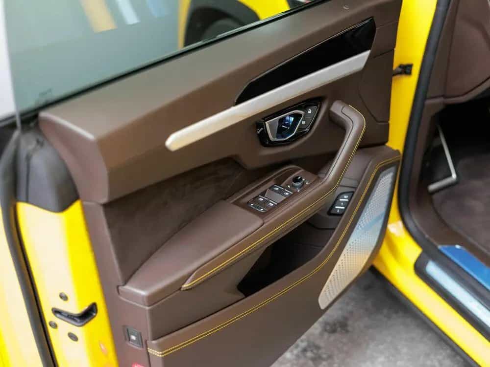 Lamborghini Urus MY20 07/2020-photo-17