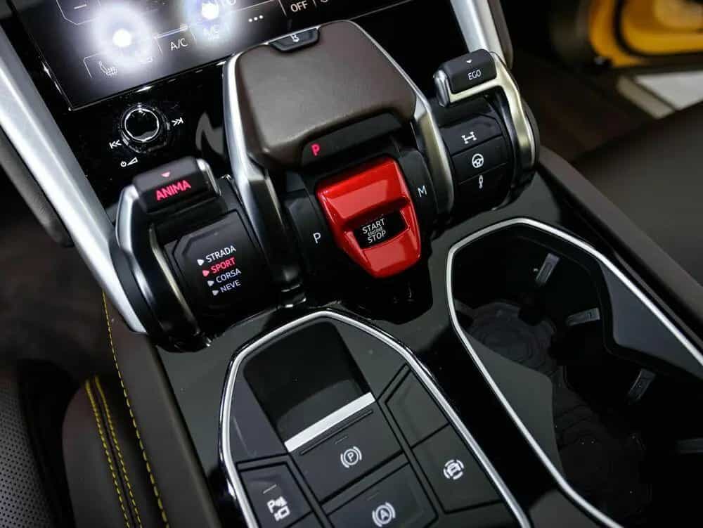 Lamborghini Urus MY20 07/2020-photo-22