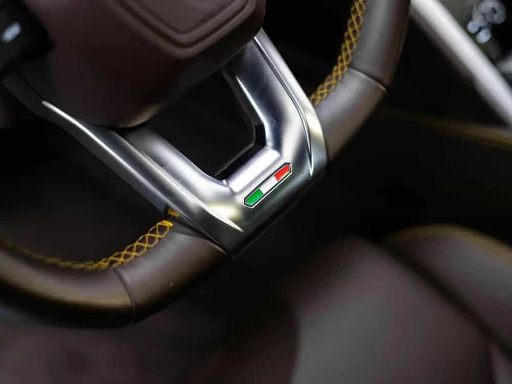 Lamborghini Urus MY20 07/2020-photo-23