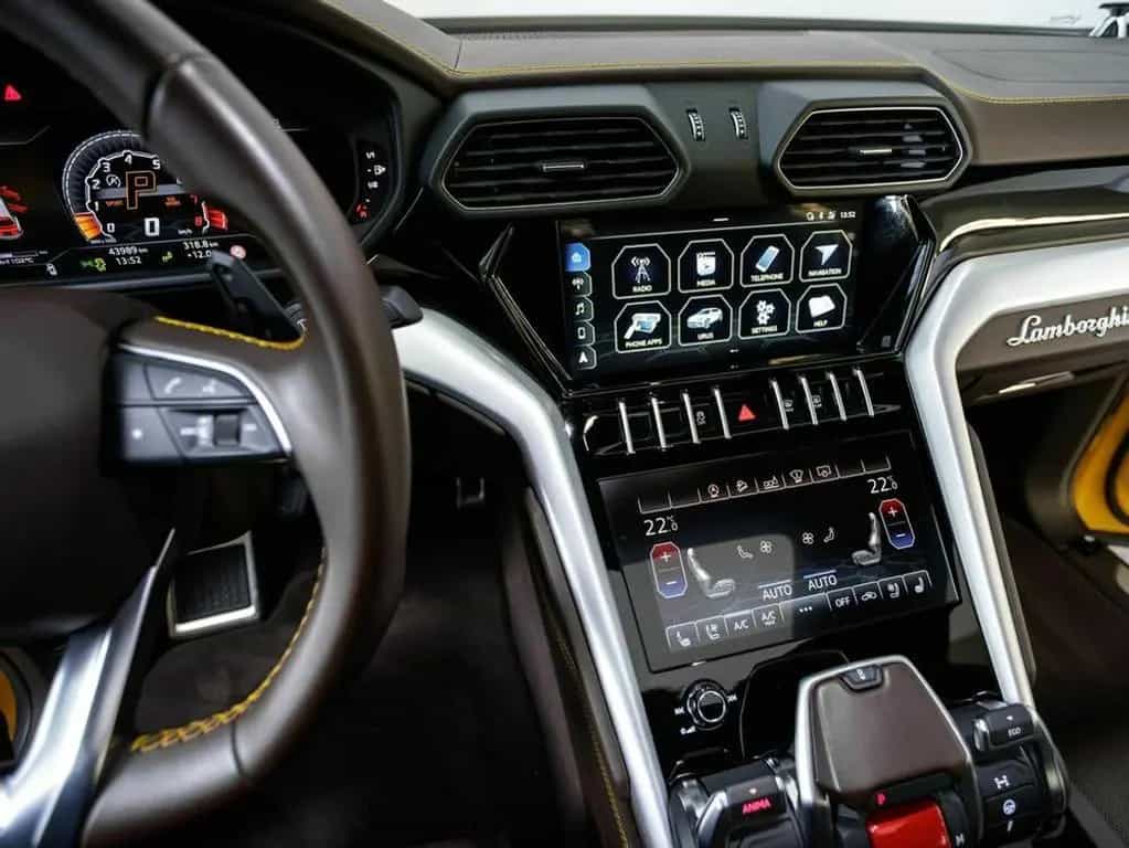 Lamborghini Urus MY20 07/2020-photo-43