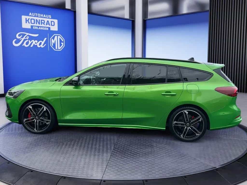 Ford Focus Turnier 2.3 EcoBoost S&S Aut. ST X *AHK*B& 03/2023-photo-2