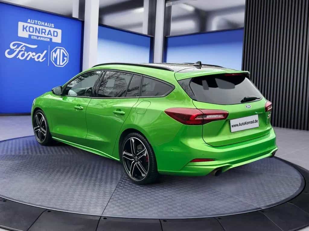 Ford Focus Turnier 2.3 EcoBoost S&S Aut. ST X *AHK*B& 03/2023-photo-3