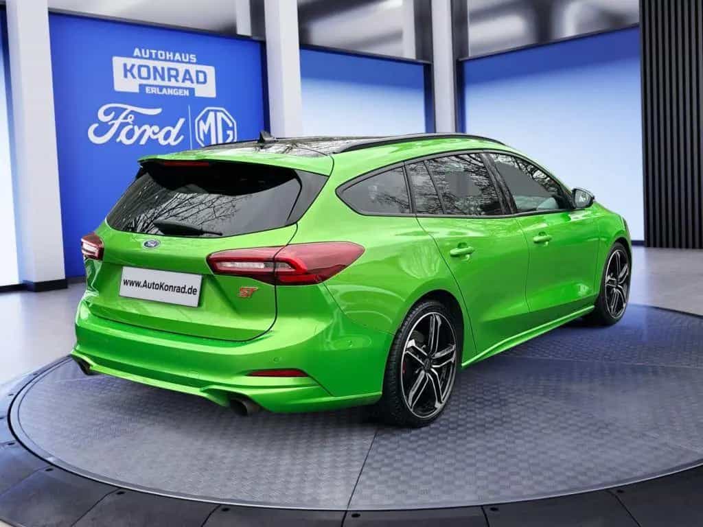 Ford Focus Turnier 2.3 EcoBoost S&S Aut. ST X *AHK*B& 03/2023-photo-4