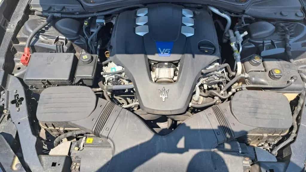 Maserati Ghibli V6 S Q4 01/2017-photo-12