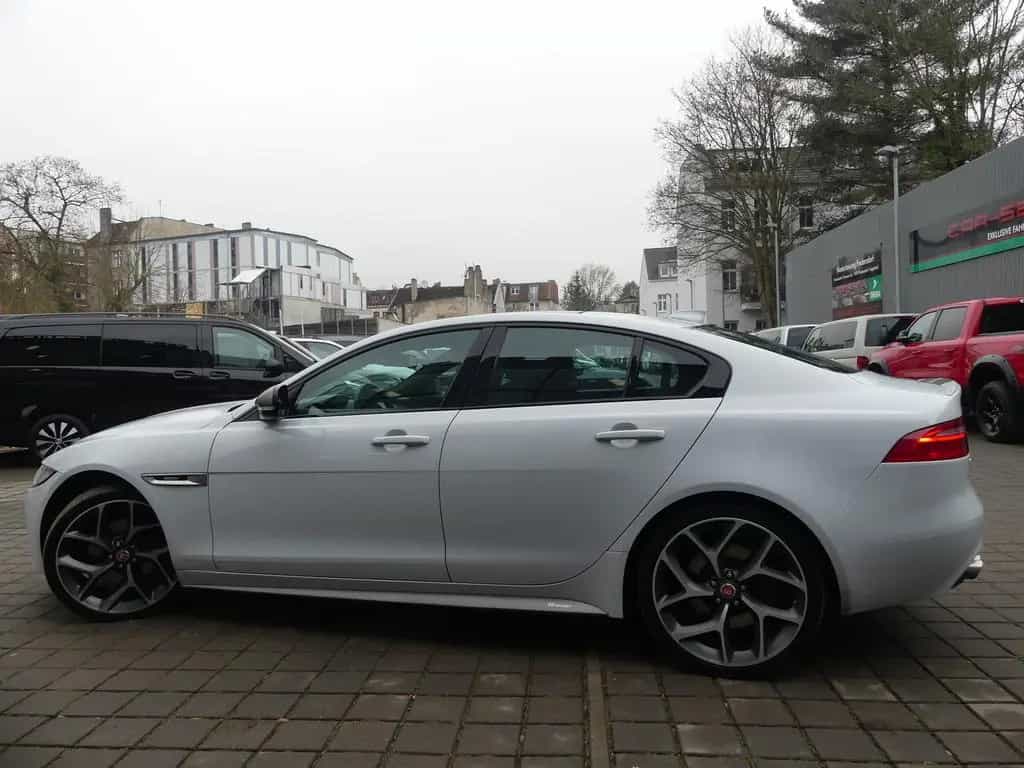 Jaguar XE 2.0 d R-Sport AWD PANO/XENON/KAM/MEMORY 02/2018-photo-16