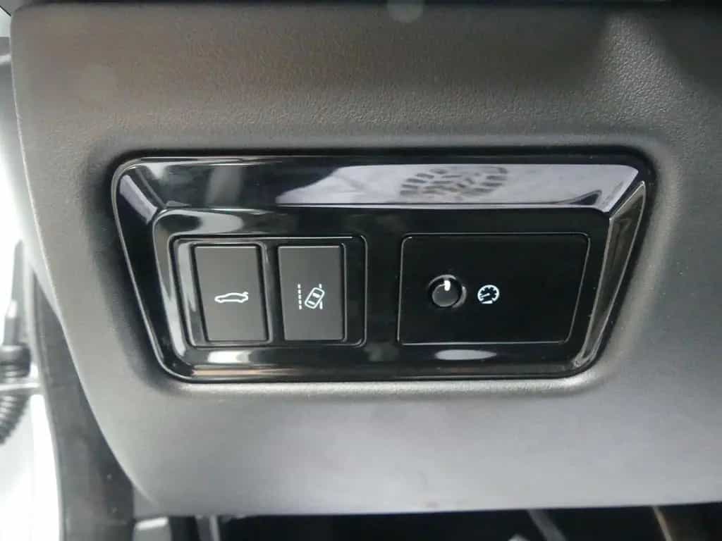 Jaguar XE 2.0 d R-Sport AWD PANO/XENON/KAM/MEMORY 02/2018-photo-20