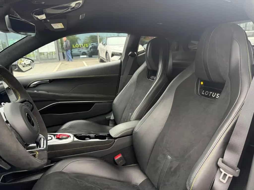 Lotus Emira Turbo SE 07/2025-photo-10