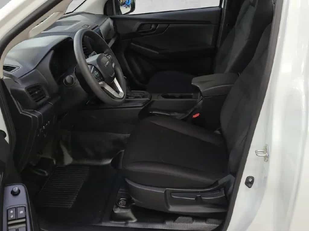 Isuzu D-Max Single Cab 4WD L 120KW/163PS 6AT KLIMA+NSW null-photo-8