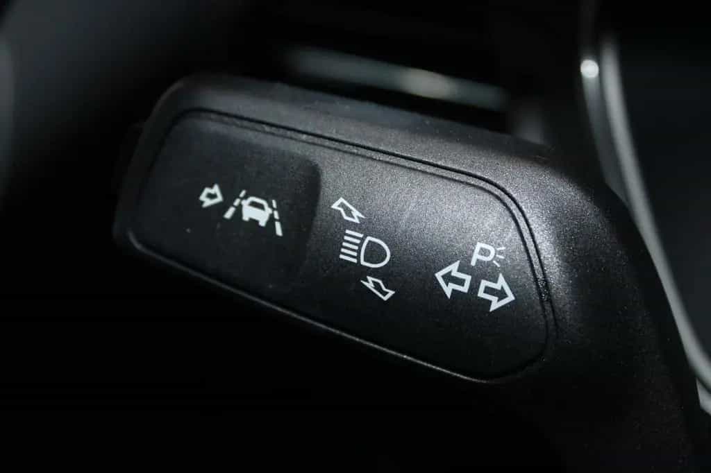 Ford Focus Active Turnier LED NAVI WinterPaket CAM 10/2021-photo-23