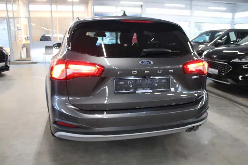 Ford Focus Active Turnier LED NAVI WinterPaket CAM 10/2021-photo-3