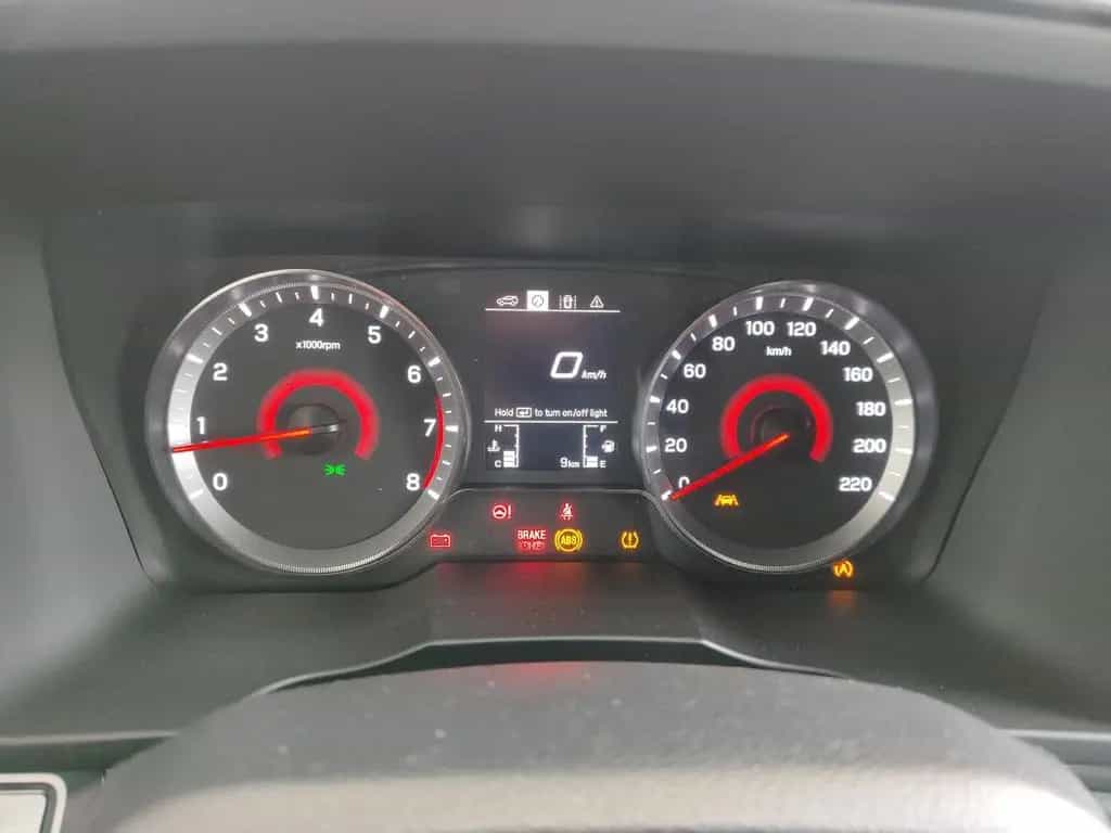 Ssangyong Tivoli 1.5P Quartz 4x2 MY23 Navi|RFK|LED 05/2025-photo-16