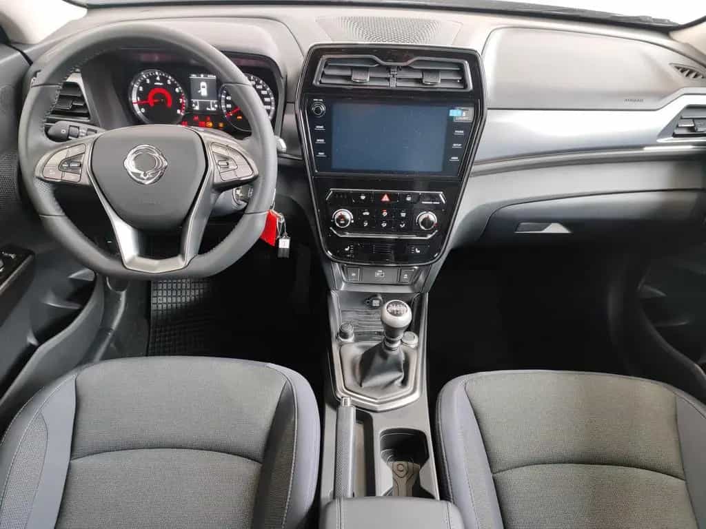 Ssangyong Tivoli 1.5P Quartz 4x2 MY23 Navi|RFK|LED 05/2025-photo-9