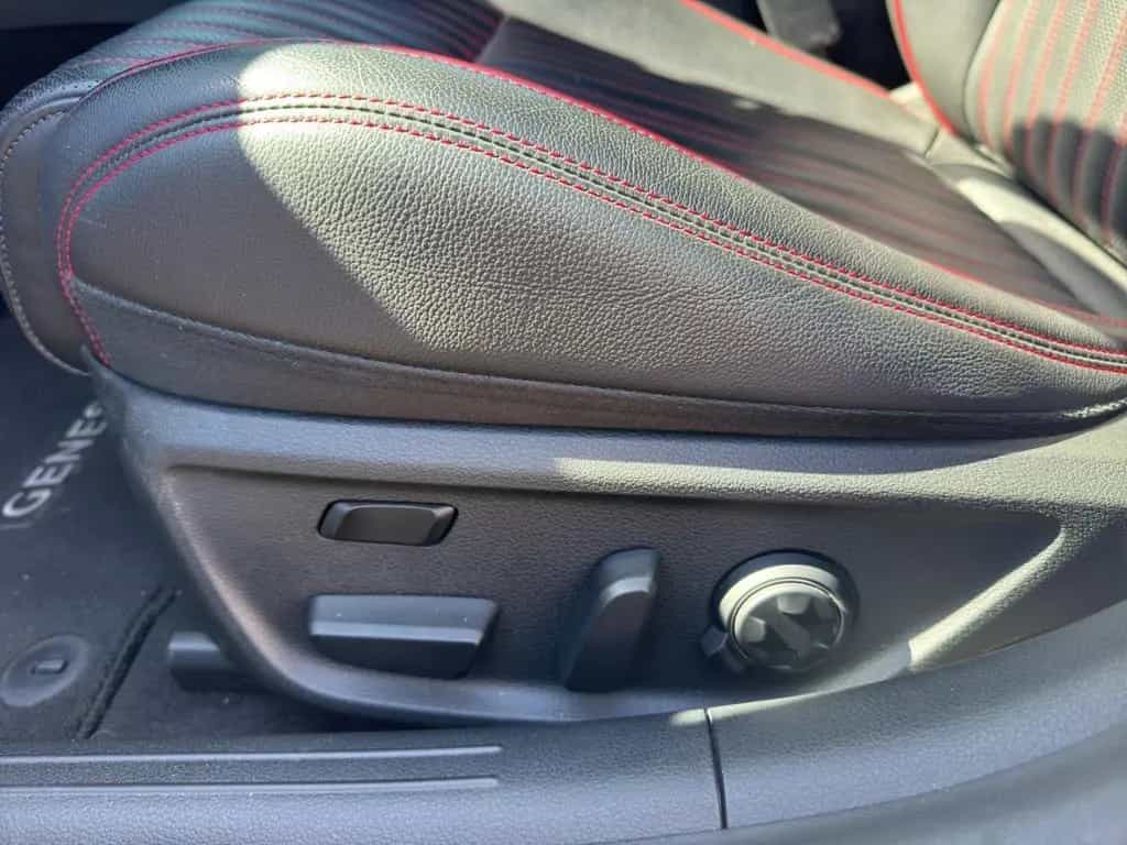 Genesis G70 Shooting Brake Sport 2.0 T-GDI *PANO*SITZKLI 11/2023-photo-21