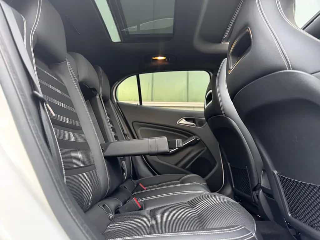 Mercedes-Benz GLA 180 Urban *PANORAMA|LED|NAVI|CAM* 11/2018-photo-18