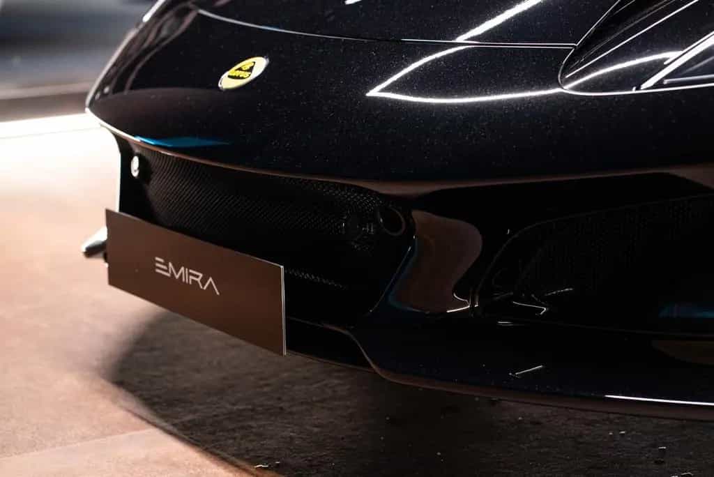 Lotus Emira 2,0 I4 AUT 08/2024-photo-10
