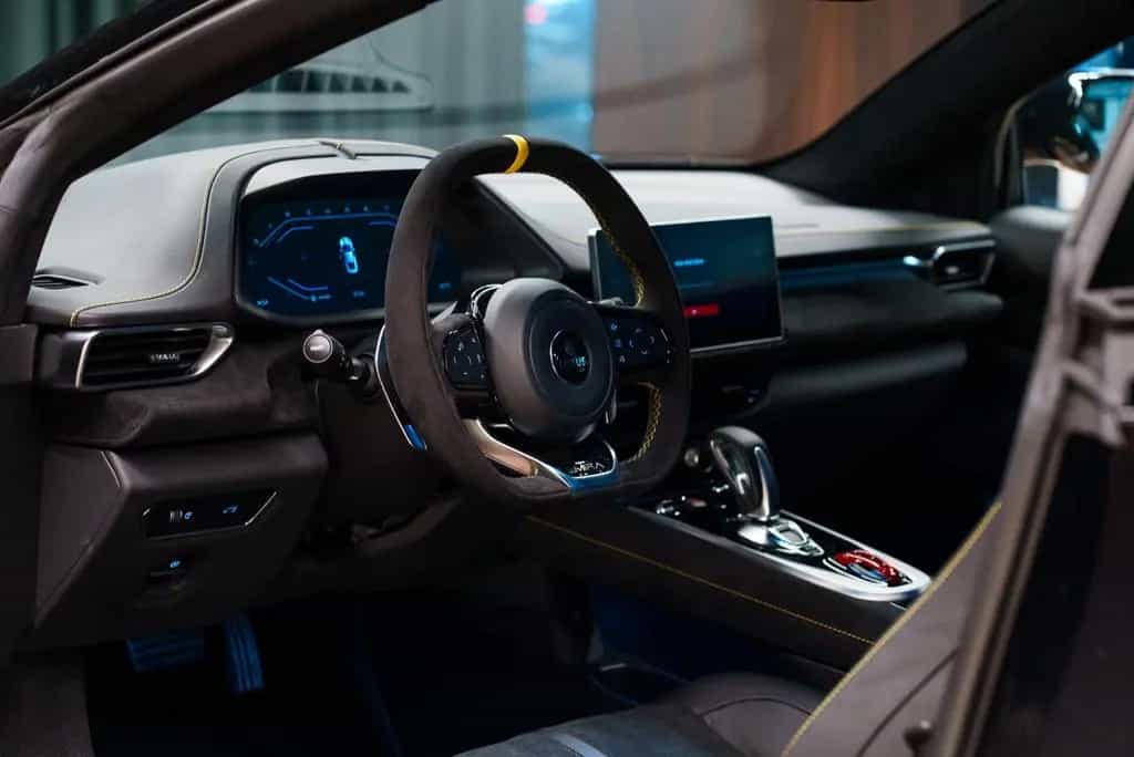 Lotus Emira 2,0 I4 AUT 08/2024-photo-12