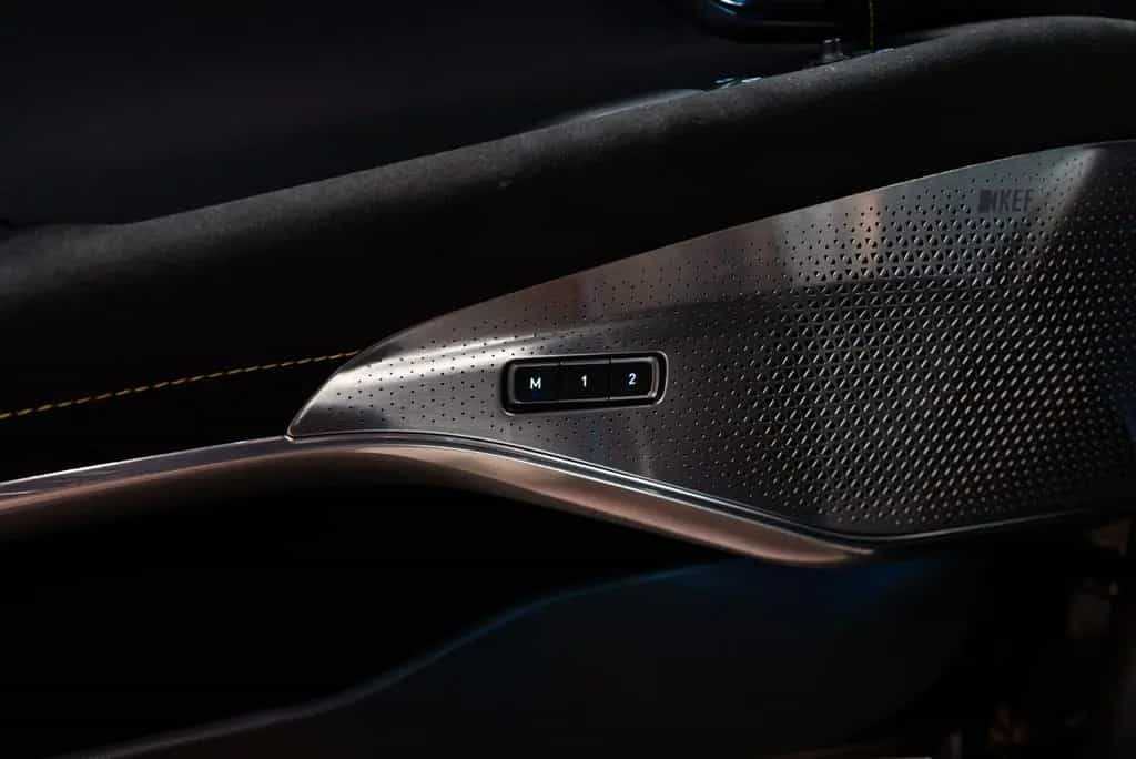 Lotus Emira 2,0 I4 AUT 08/2024-photo-21