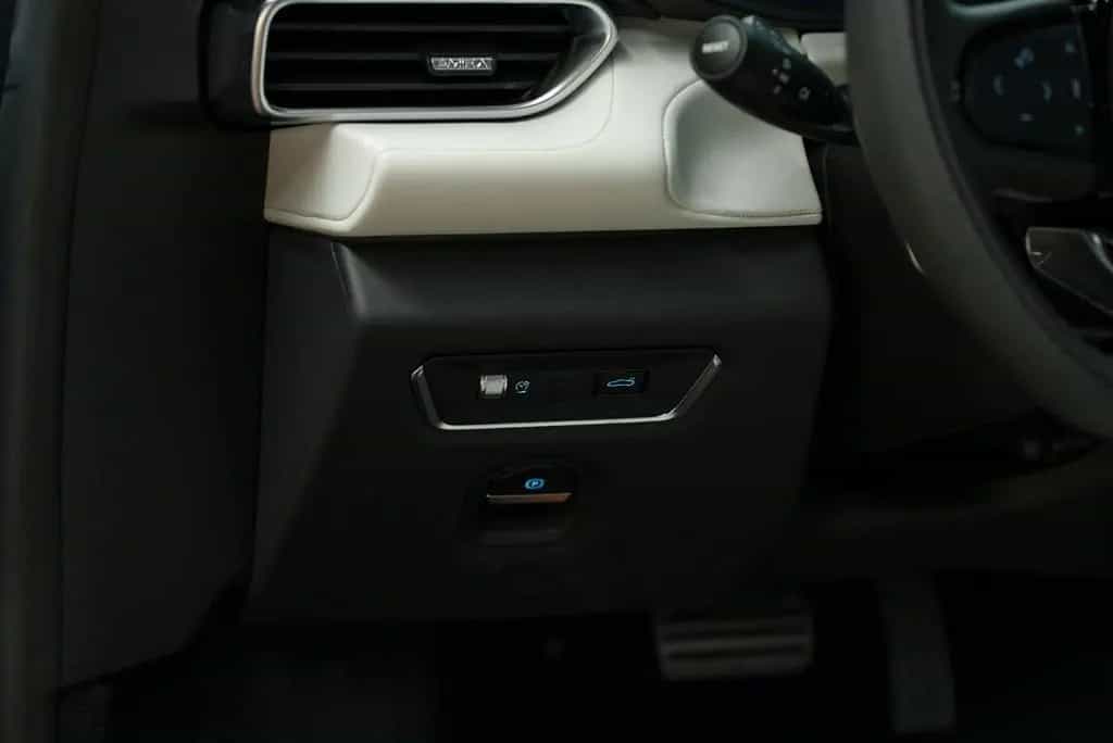 Lotus Emira V6 First Edition 08/2023-photo-24