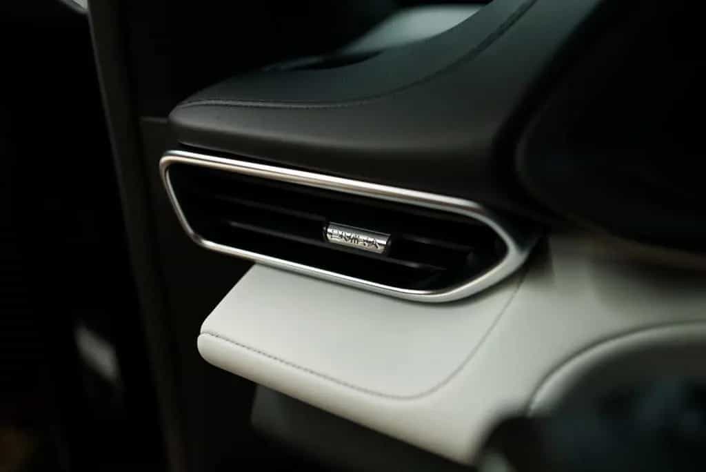 Lotus Emira V6 First Edition 08/2023-photo-27