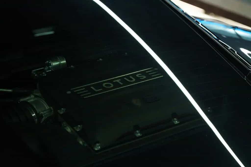 Lotus Emira V6 First Edition 08/2023-photo-7