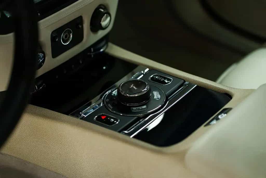 Rolls-Royce Wraith - 05/2016-photo-17