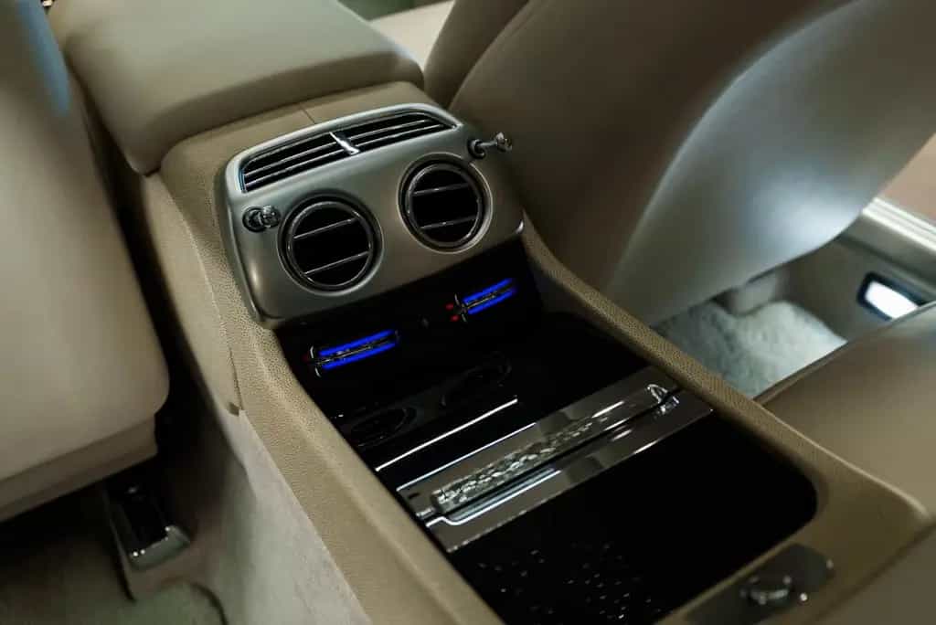 Rolls-Royce Wraith - 05/2016-photo-23