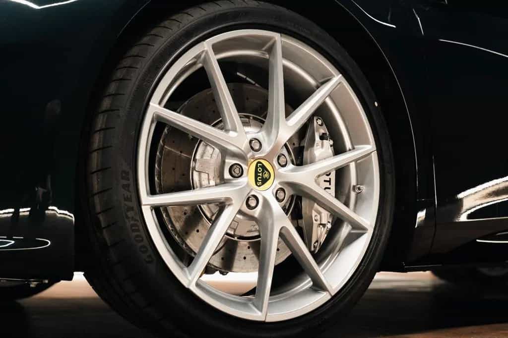Lotus Emira 3,5 V6 First Edition 03/2024-photo-8