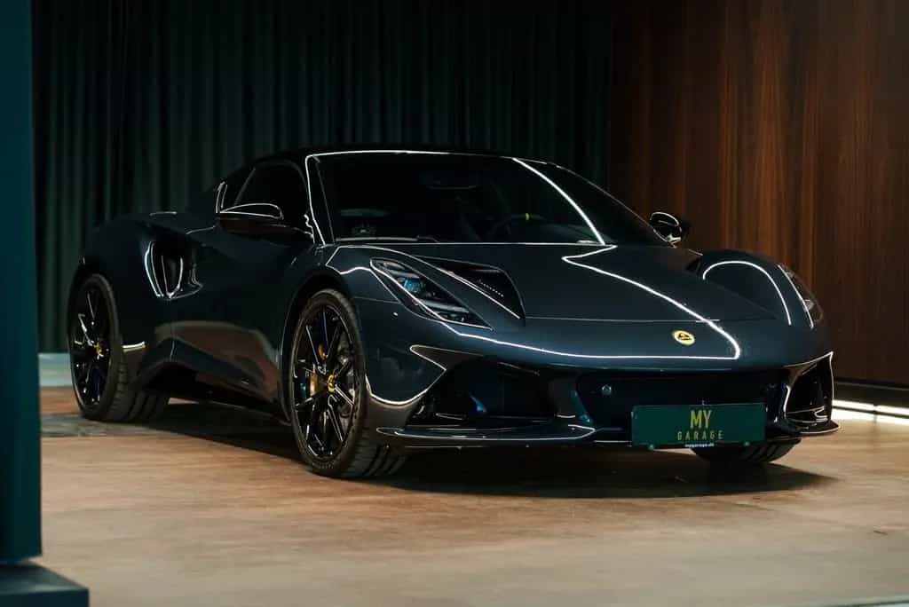 Lotus Emira I4 AUT 08/2024-photo-2