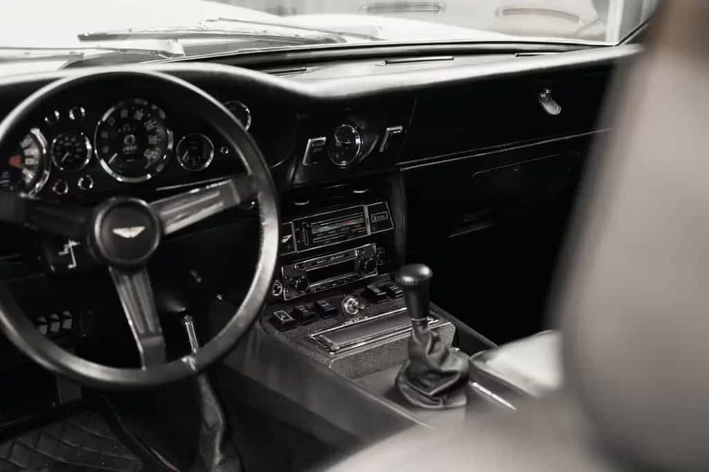 Aston Martin V8 Vantage 12/1973-photo-10