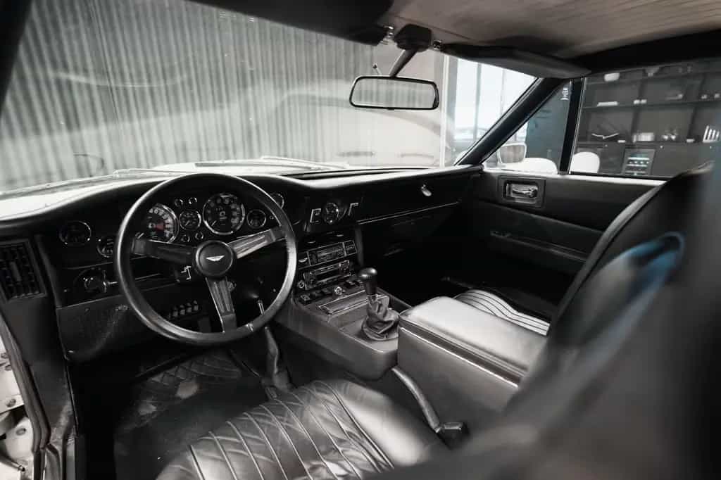 Aston Martin V8 Vantage 12/1973-photo-9