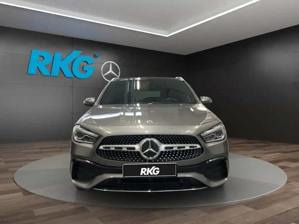 Mercedes-Benz GLA-Class 250 4M AMG PANORAMA SPURPAKET PDC KAMERA LED 01/2022-photo-3