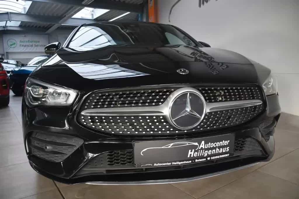 Mercedes-Benz CLA 220 Shooting Brake CLA 220 AMG DCT LED Navi Ambiente Pano Kamera 12/2019-photo-0