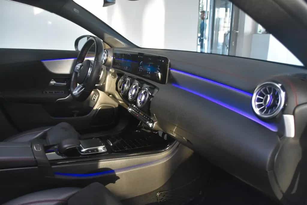 Mercedes-Benz CLA 220 Shooting Brake CLA 220 AMG DCT LED Navi Ambiente Pano Kamera 12/2019-photo-13