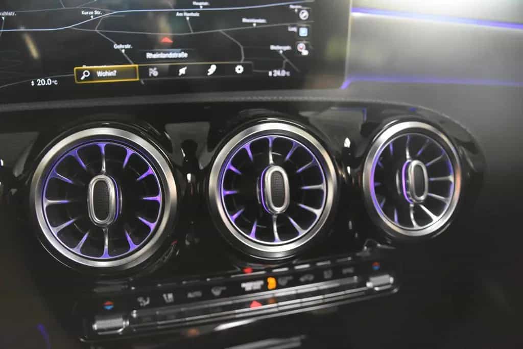 Mercedes-Benz CLA 220 Shooting Brake CLA 220 AMG DCT LED Navi Ambiente Pano Kamera 12/2019-photo-22