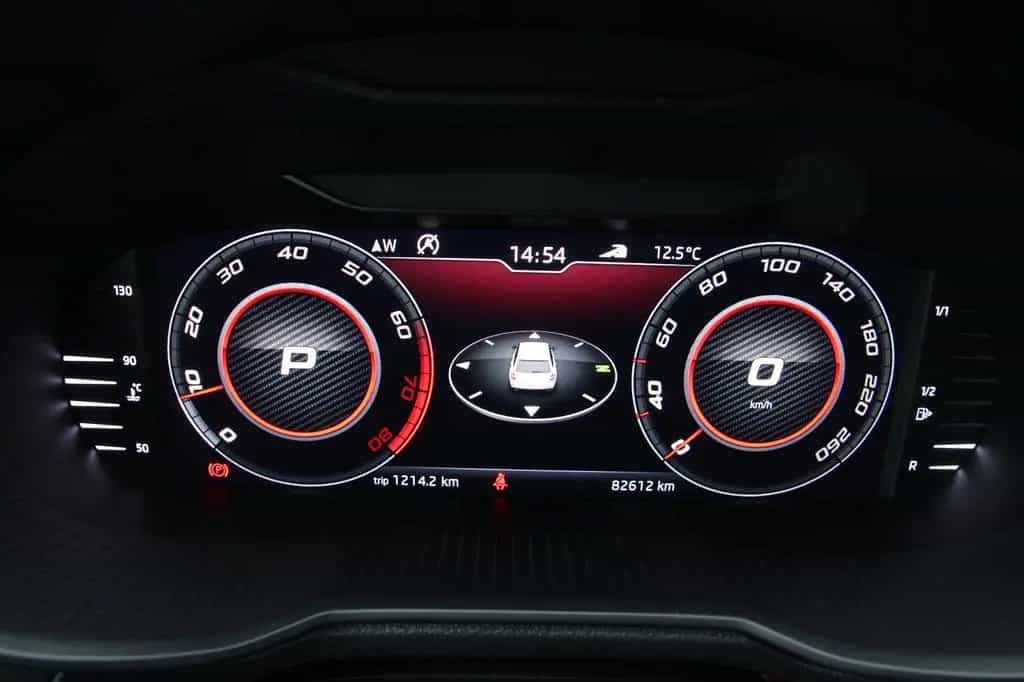 Skoda Octavia 2.0 Combi RS 245 DigiTacho/CANTON/Pano 12/2018-photo-34