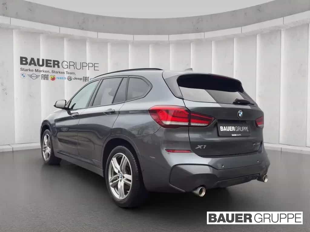 BMW X1 xDrive20i M Sport LED Pano Dach Navi Sitz Hei 08/2019-photo-3